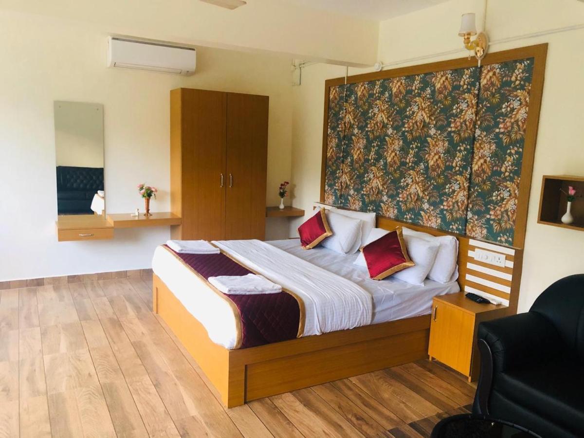 Thenmala Hormuz Inn Kolattupuzha Exterior photo